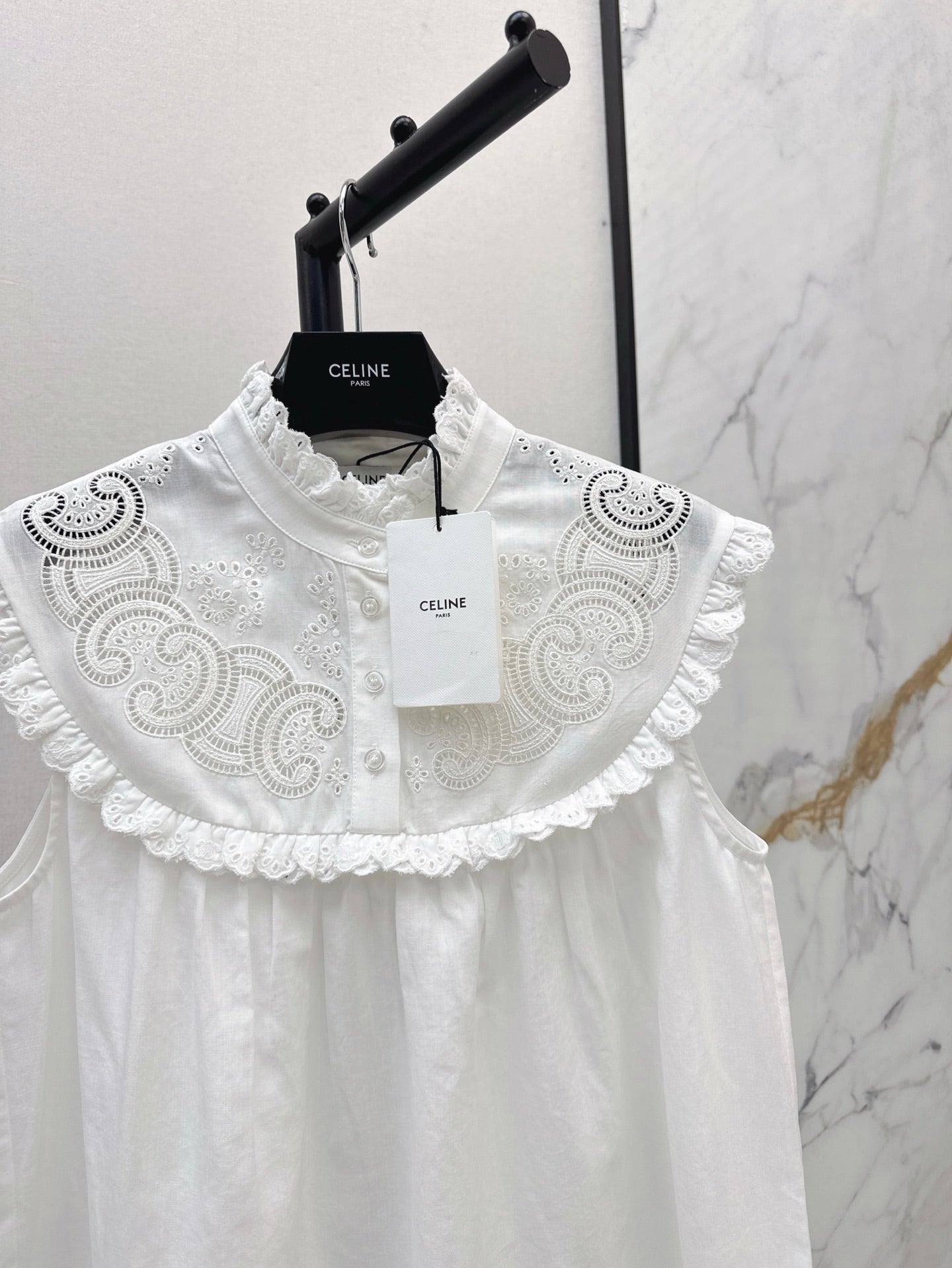 25ss hollow sleeveless shirt