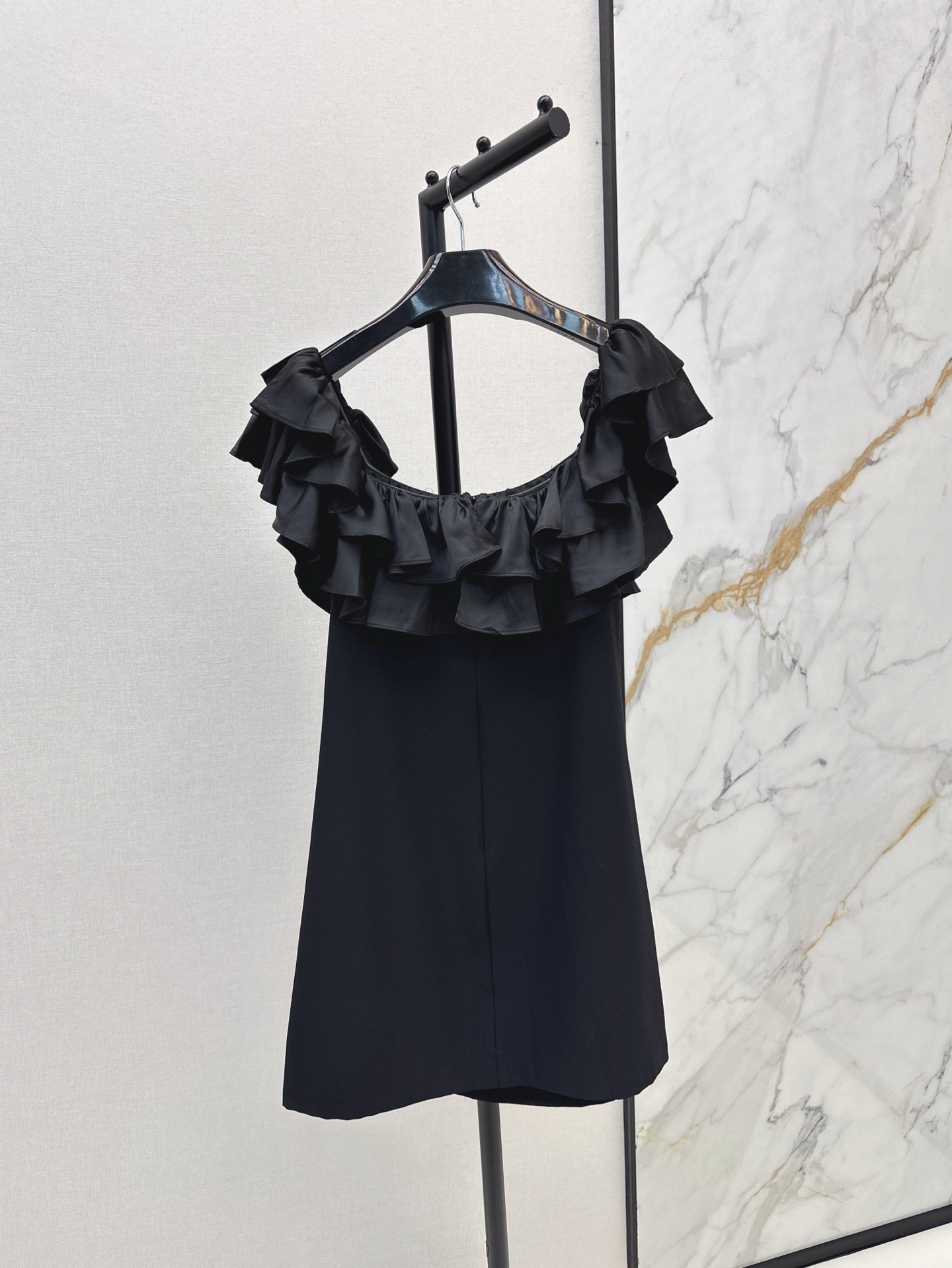 Ce 25ss sleeveless dress