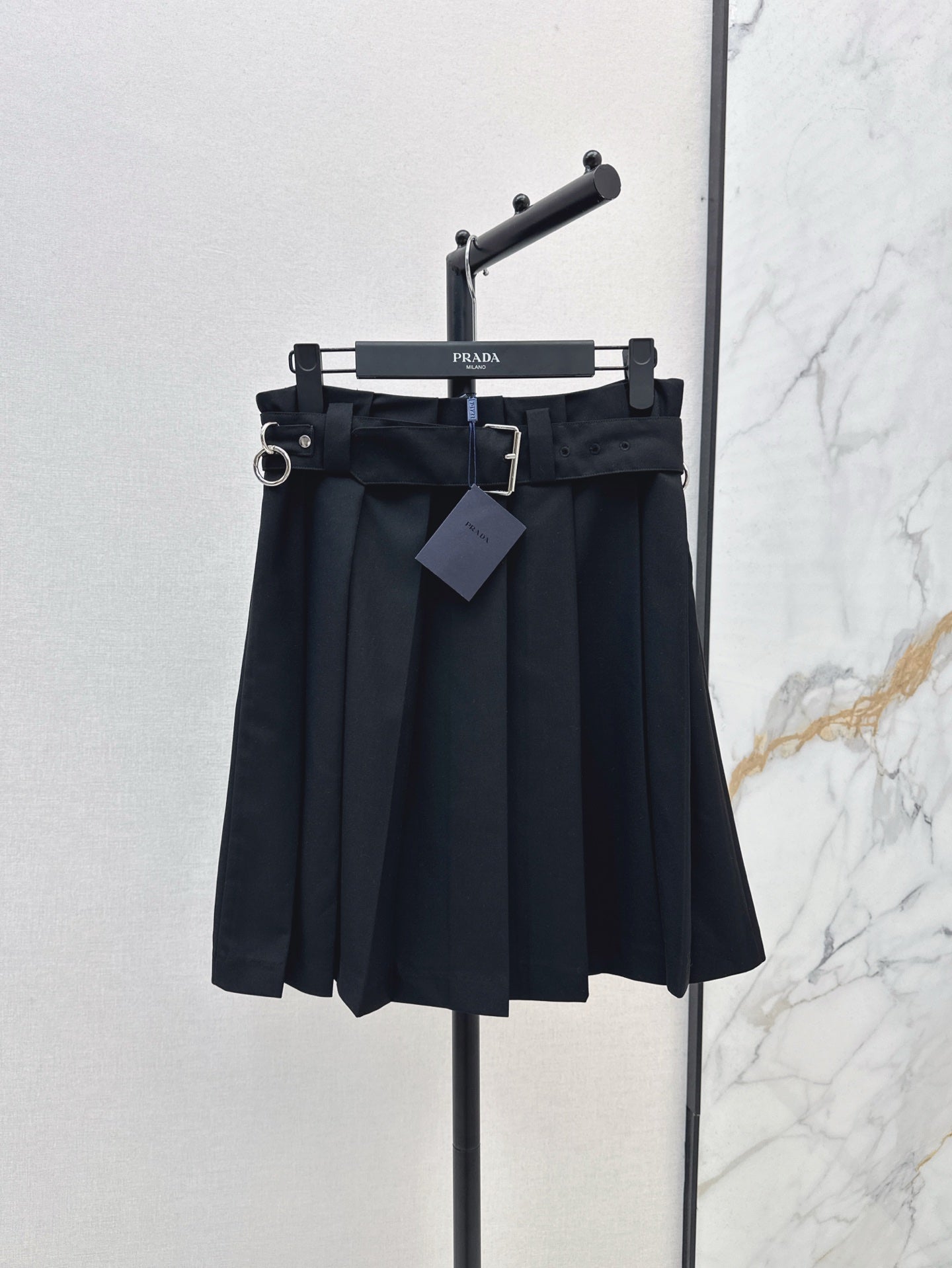 P 25ss belt skirt