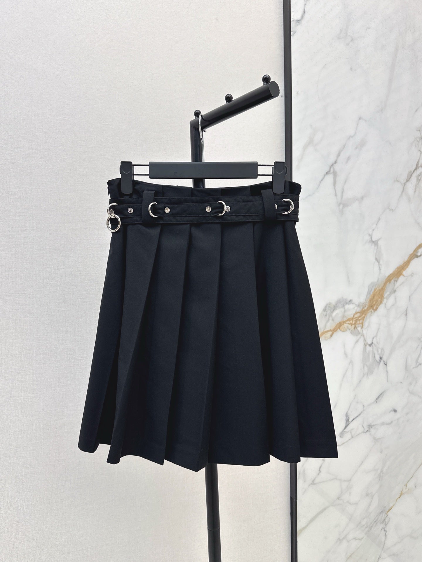 P 25ss belt skirt