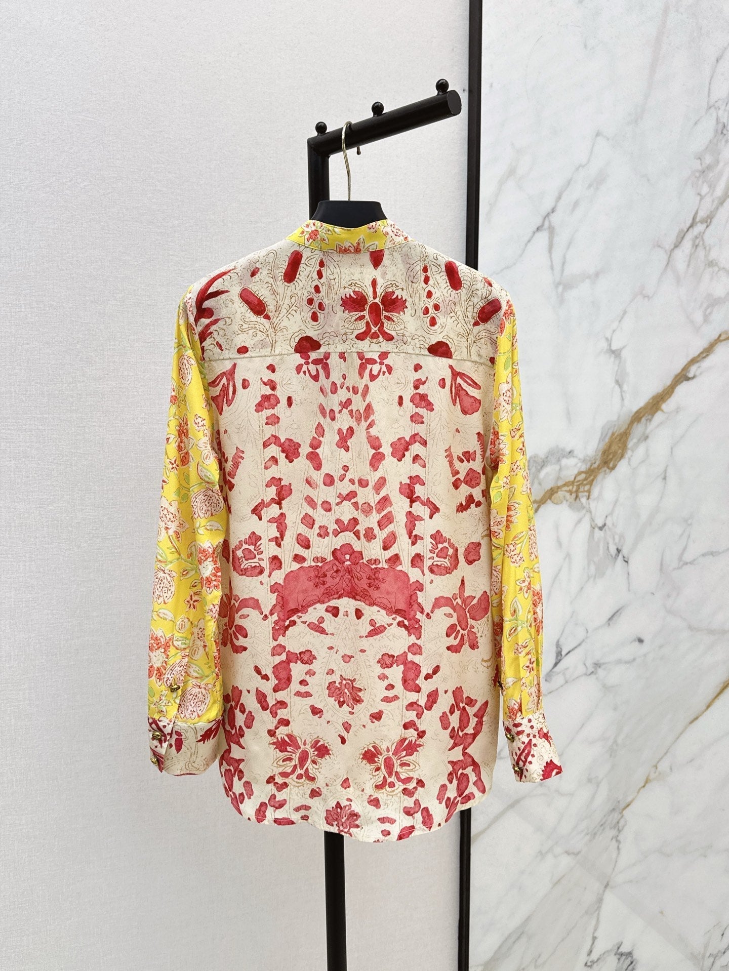 Val 25ss Silk buttons shirt