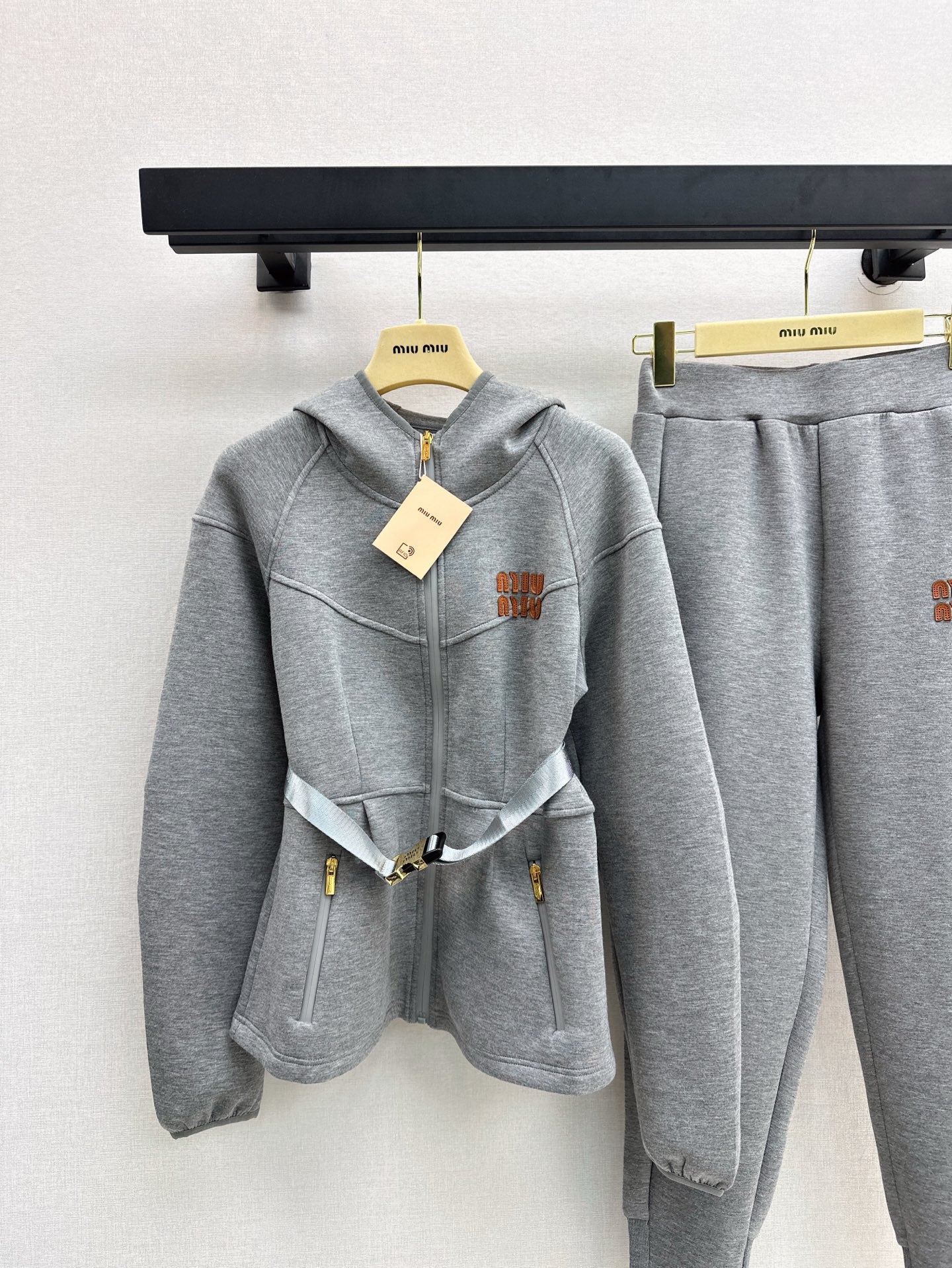 25SS hooded tracksuit