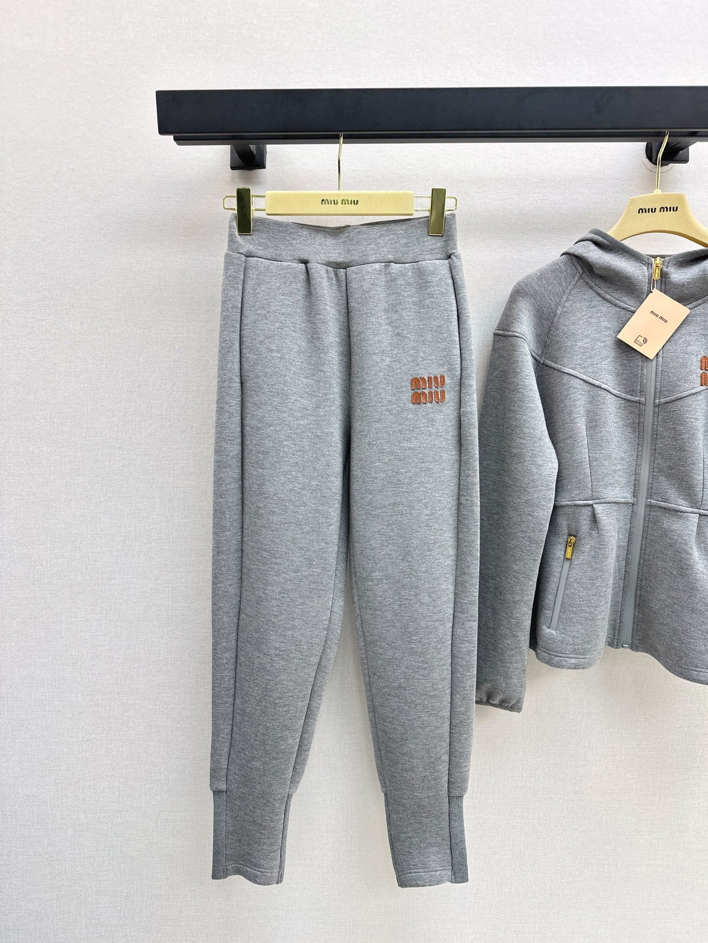 25SS hooded tracksuit