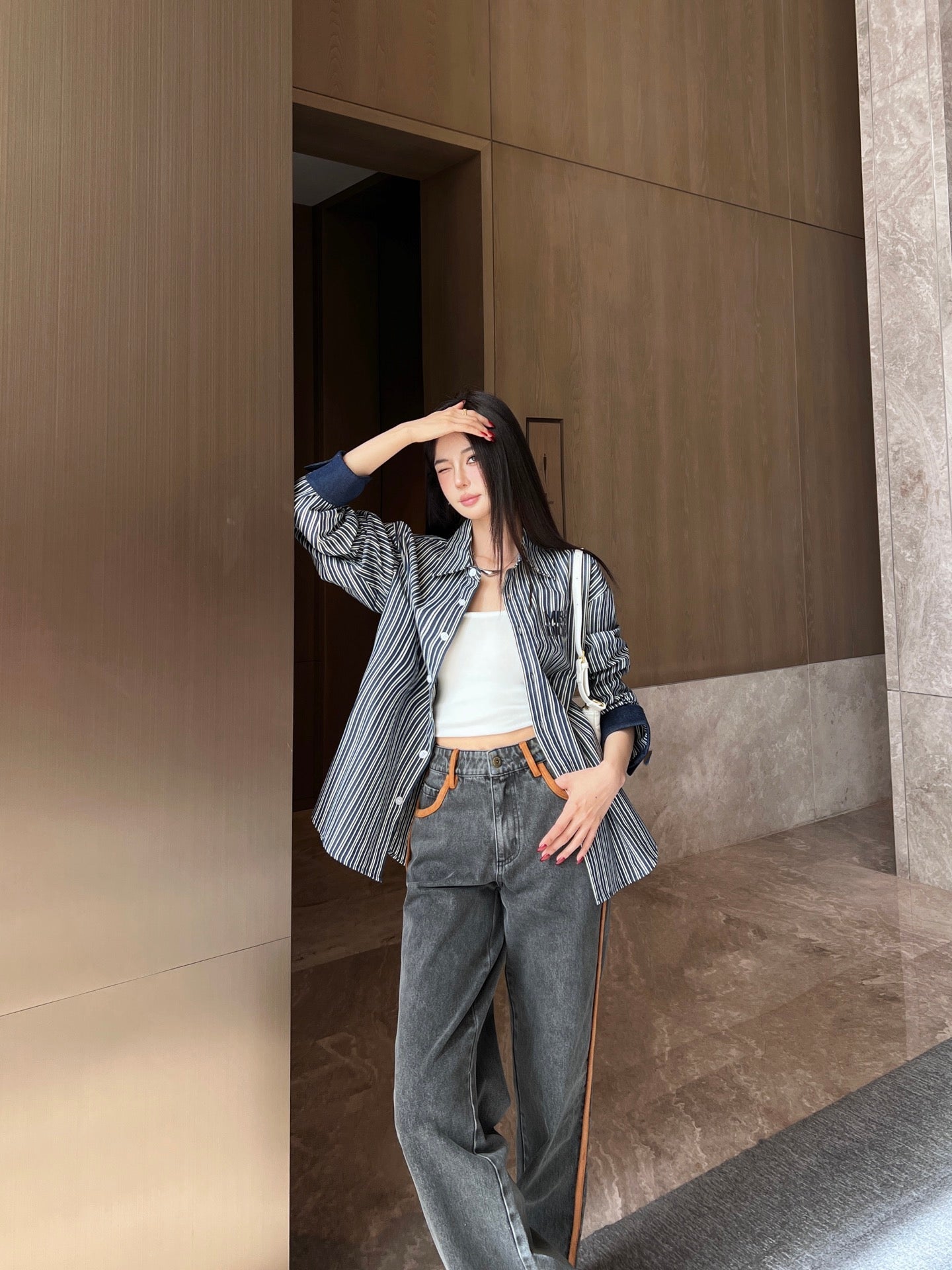 M 25ss embroidered jeans