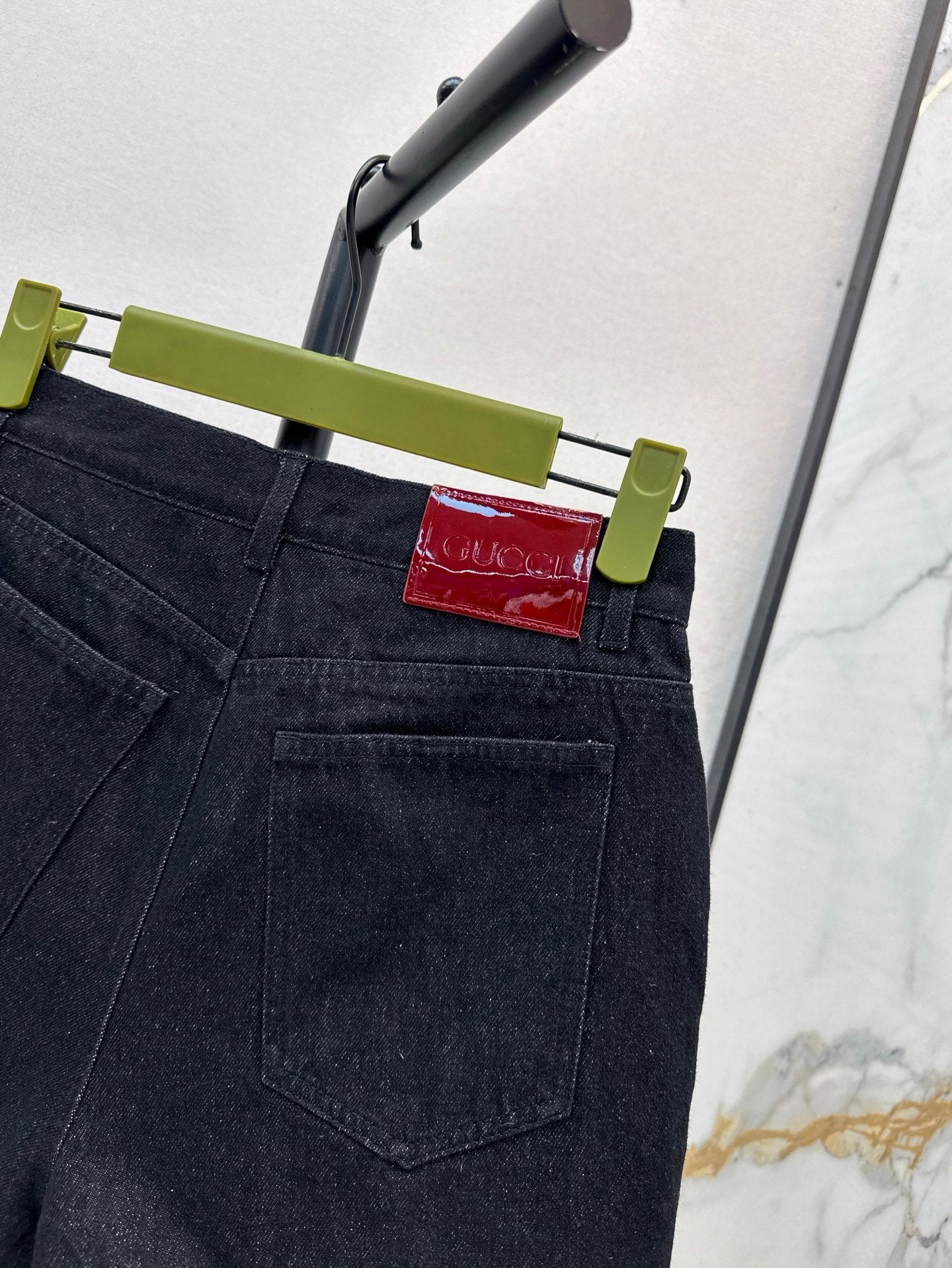 G 25ss embroidered denim short