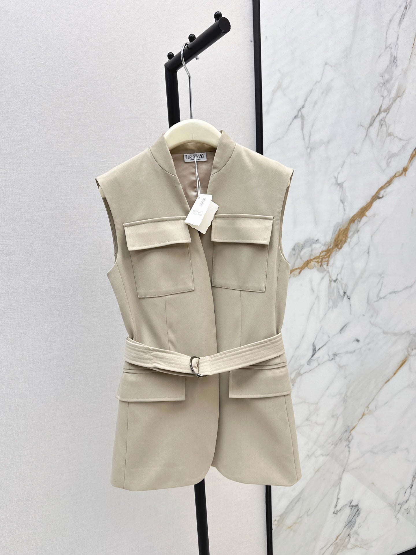 lo 25ss sleeveless coat