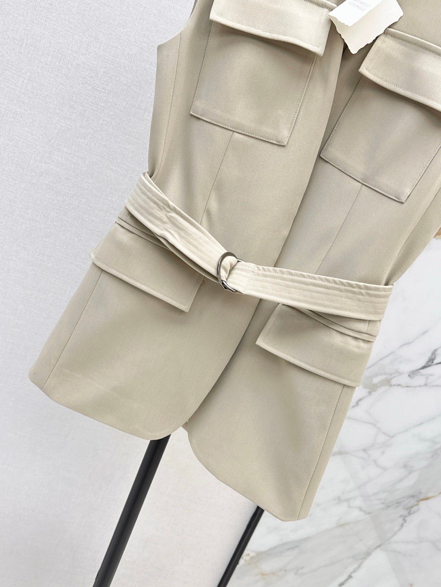 lo 25ss sleeveless coat