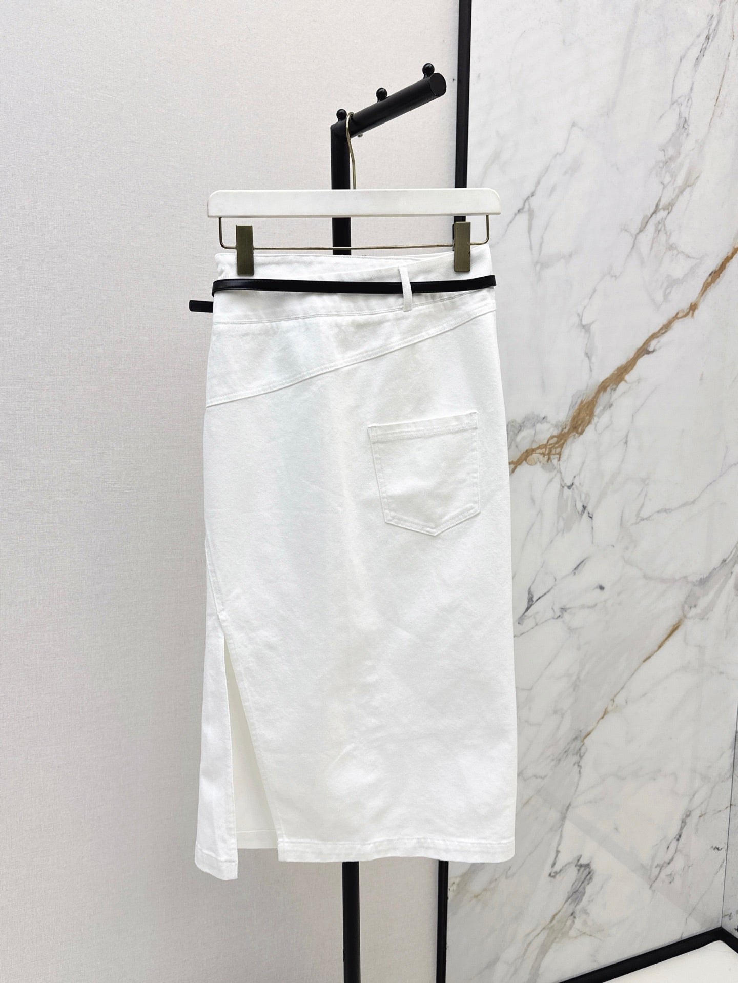 Lo 25ss belt denim skirt