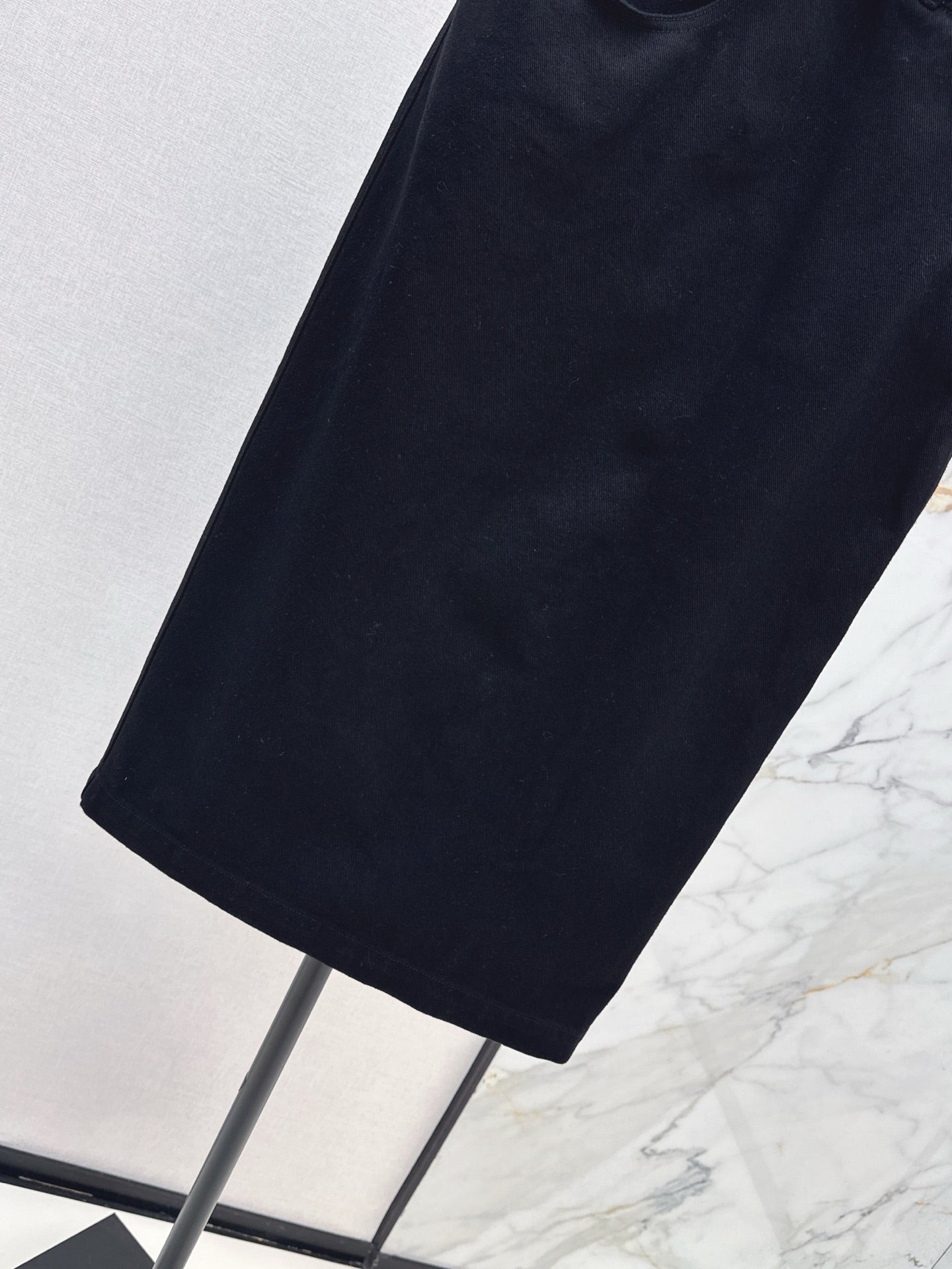 Lo 25ss belt denim skirt