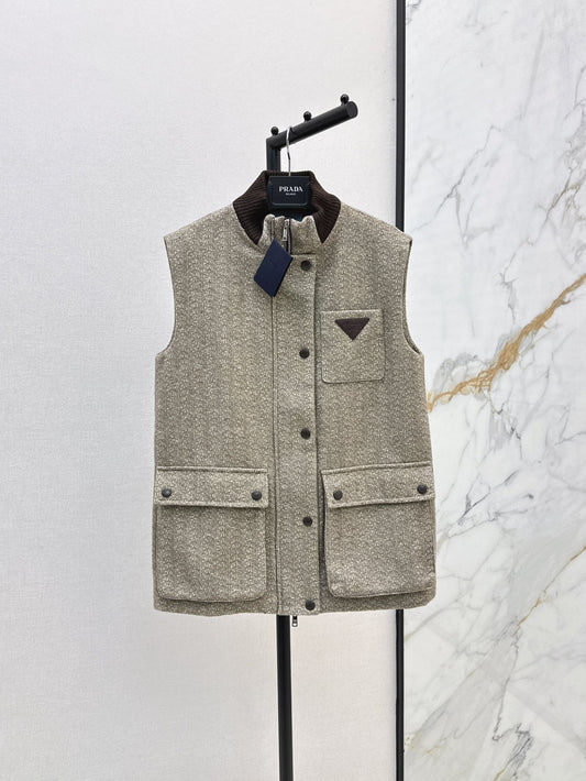 P 24fw wool vest