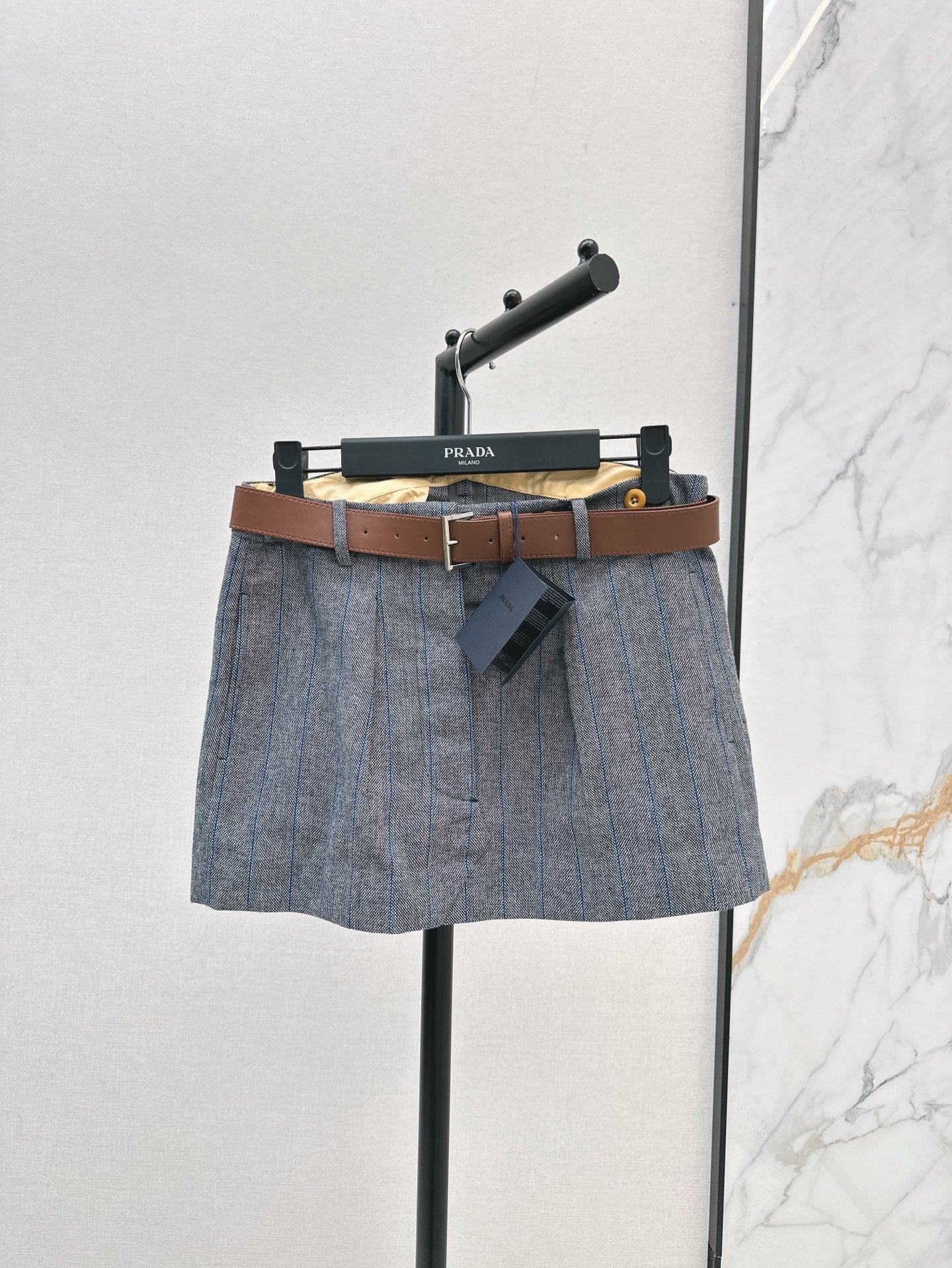 P 25ss belt skirt