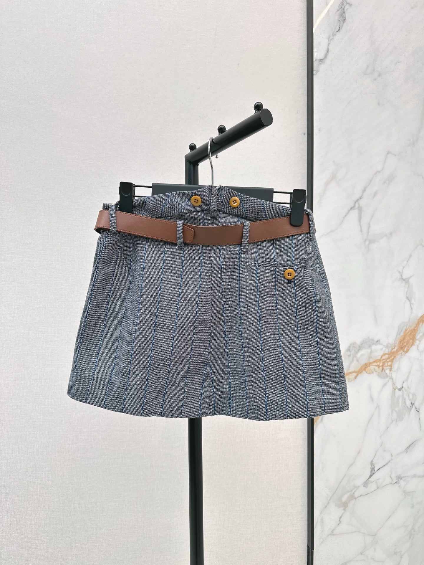 P 25ss belt skirt