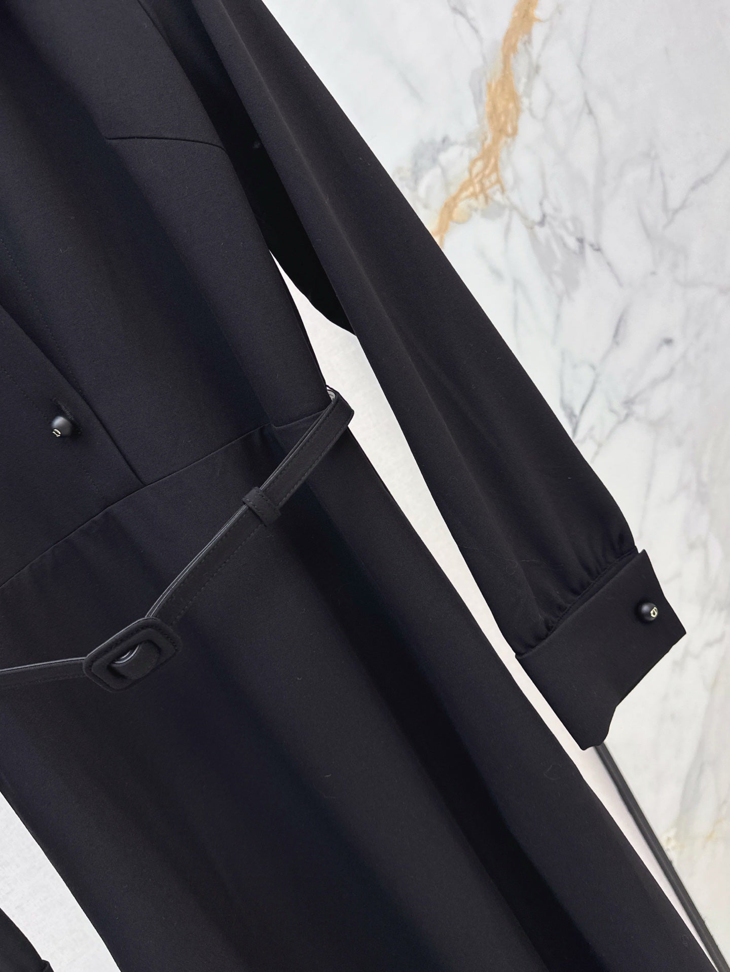 D 255 V NECK SHIRT DRESS