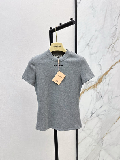 m 25ss embroidered t-shirt