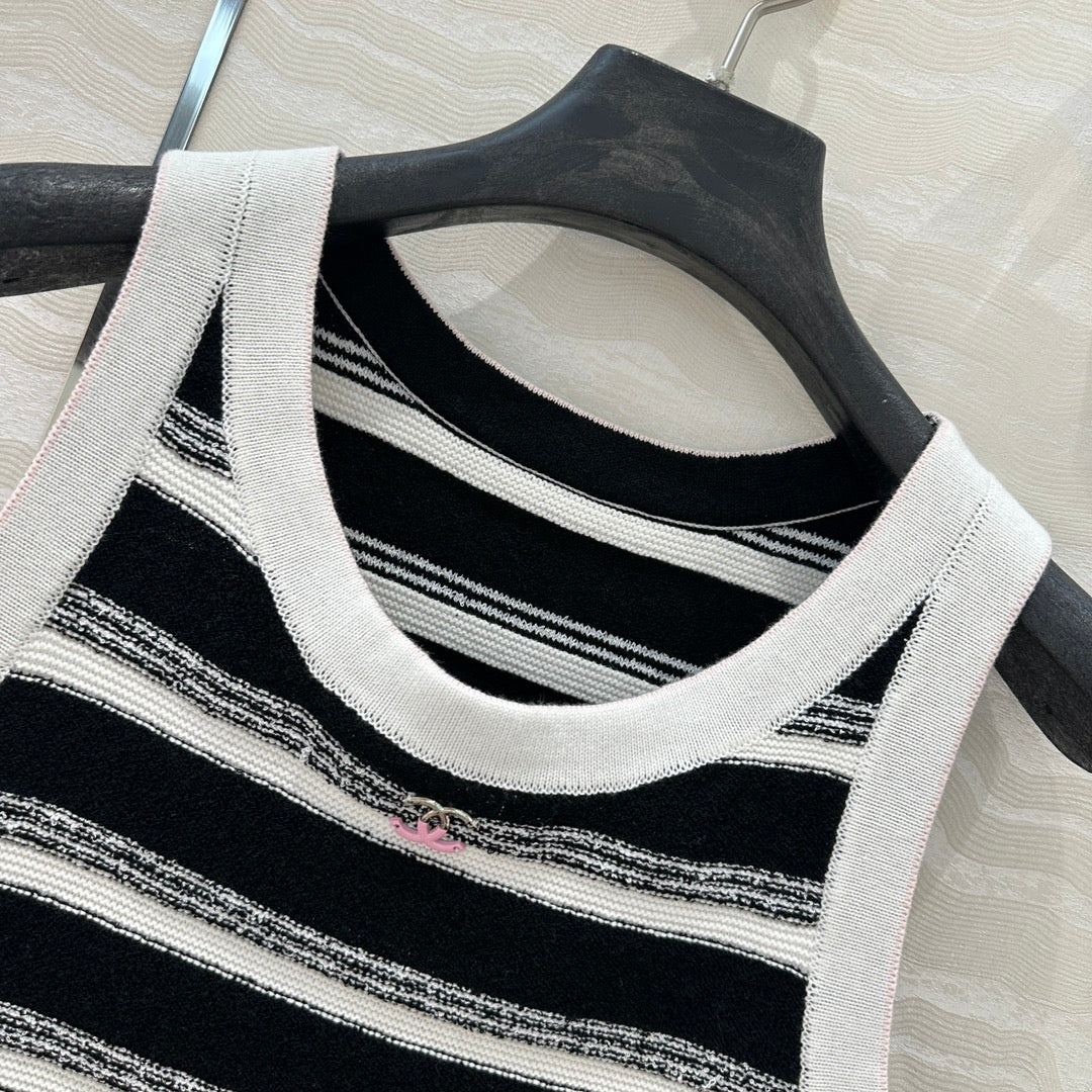 25SS KNITTED VEST