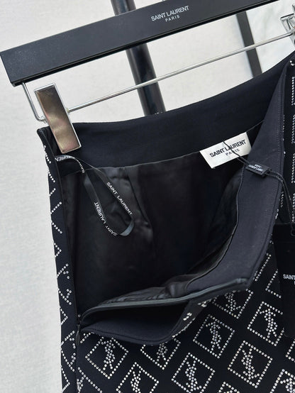 25ss rhinestone short