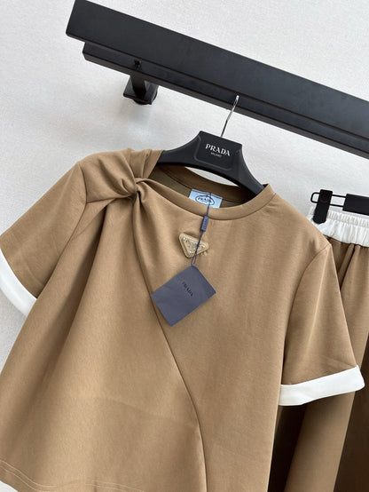 P 25ss tee skirt suit