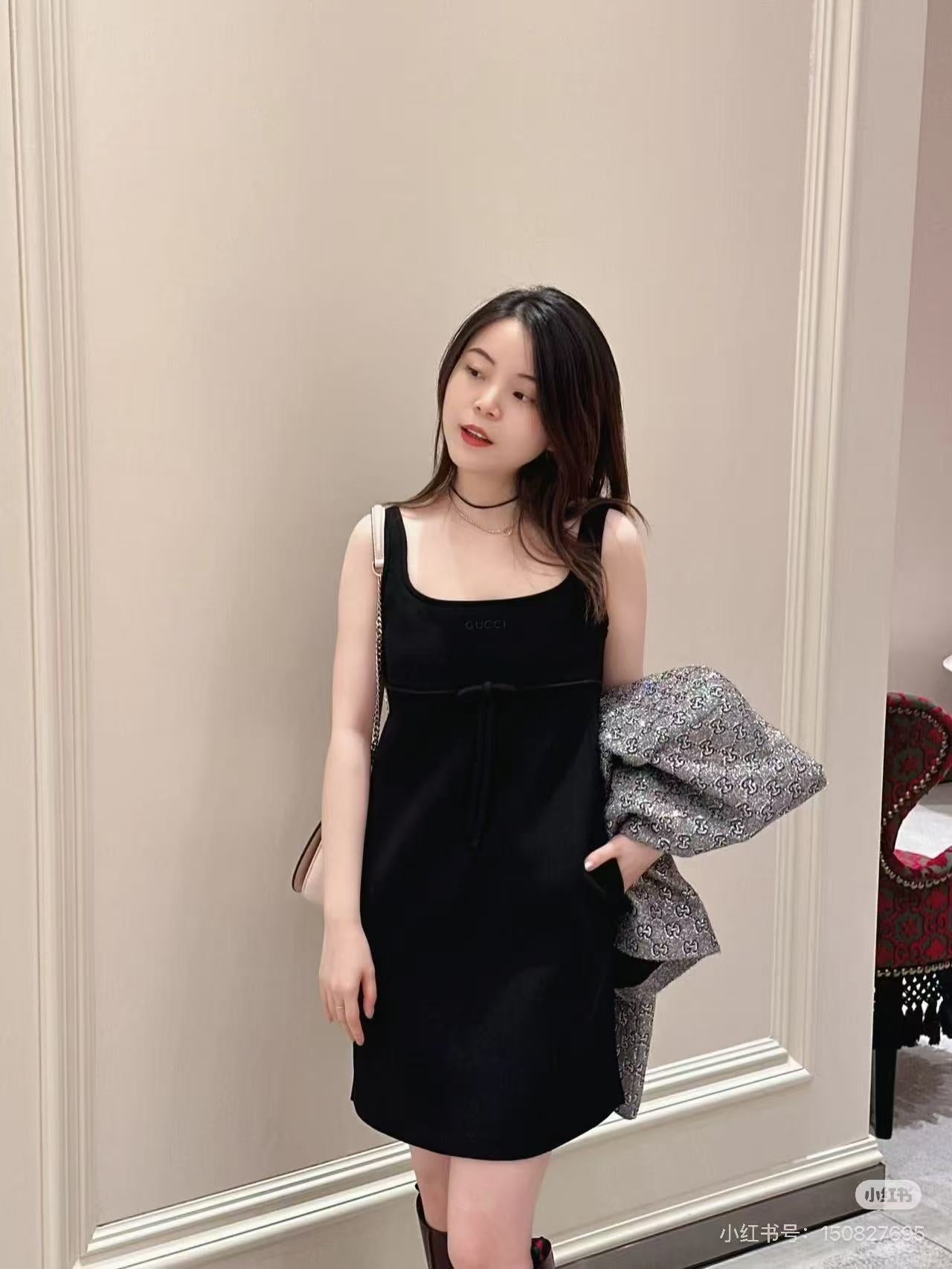 255 sleeveless dress