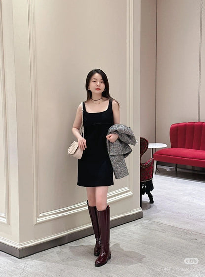 255 sleeveless dress