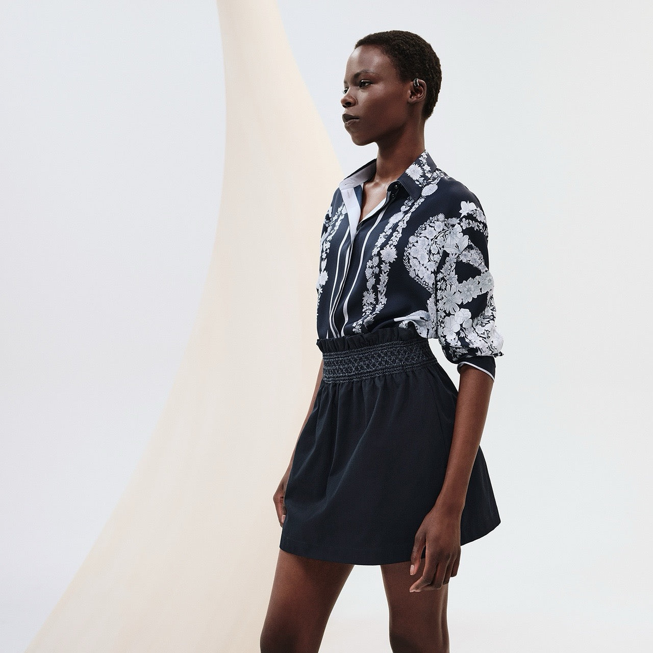 H 25ss Silk buttons shirt