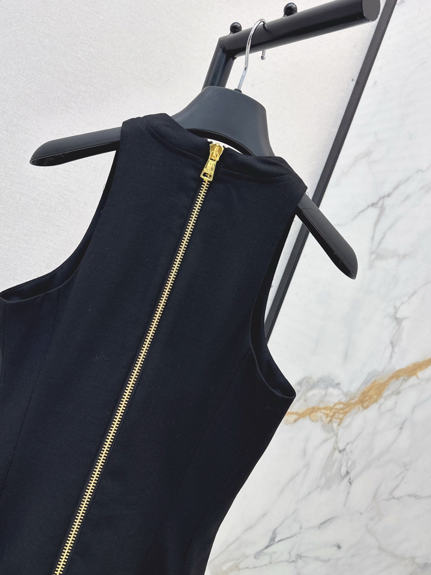 ba 25ss sleeveless dress