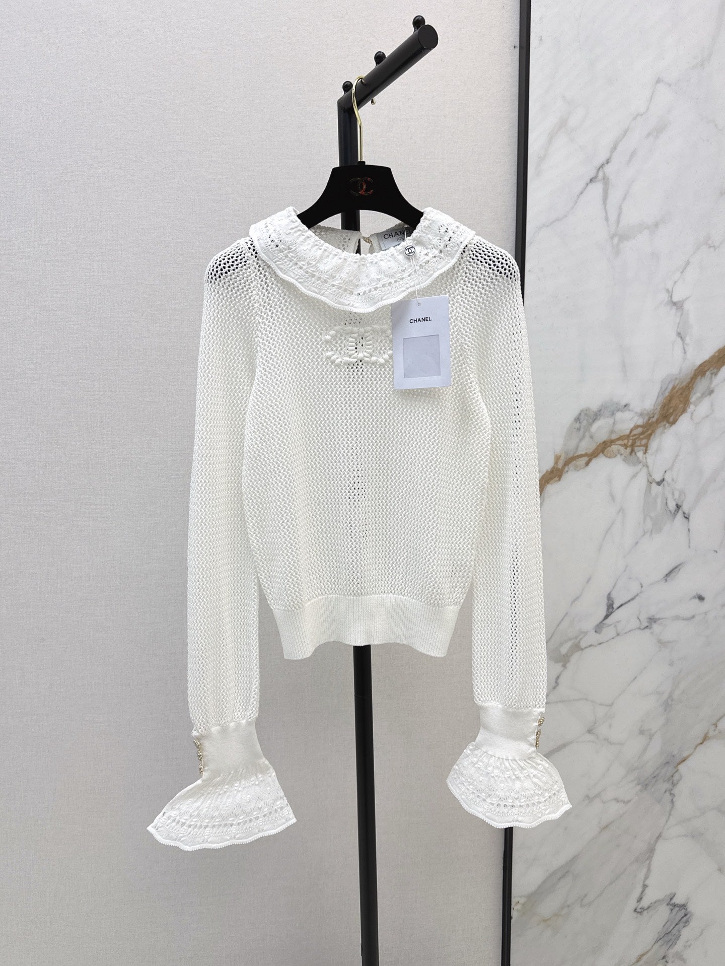 25ss knitted ruffle sweater
