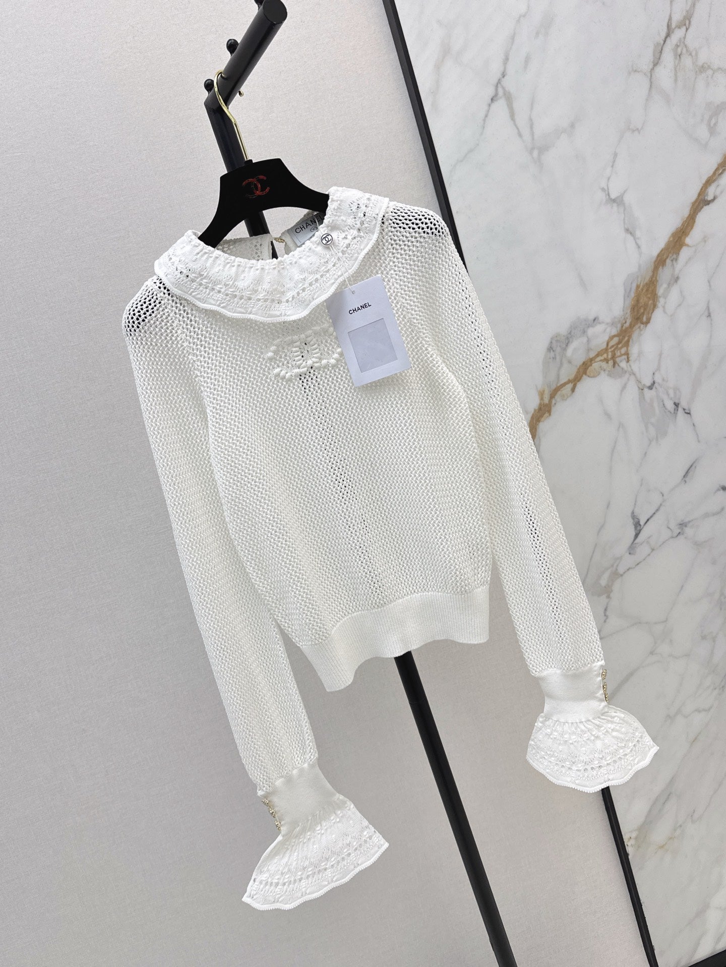 25ss knitted ruffle sweater