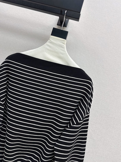 25SS Off-shoulder knitted shirt