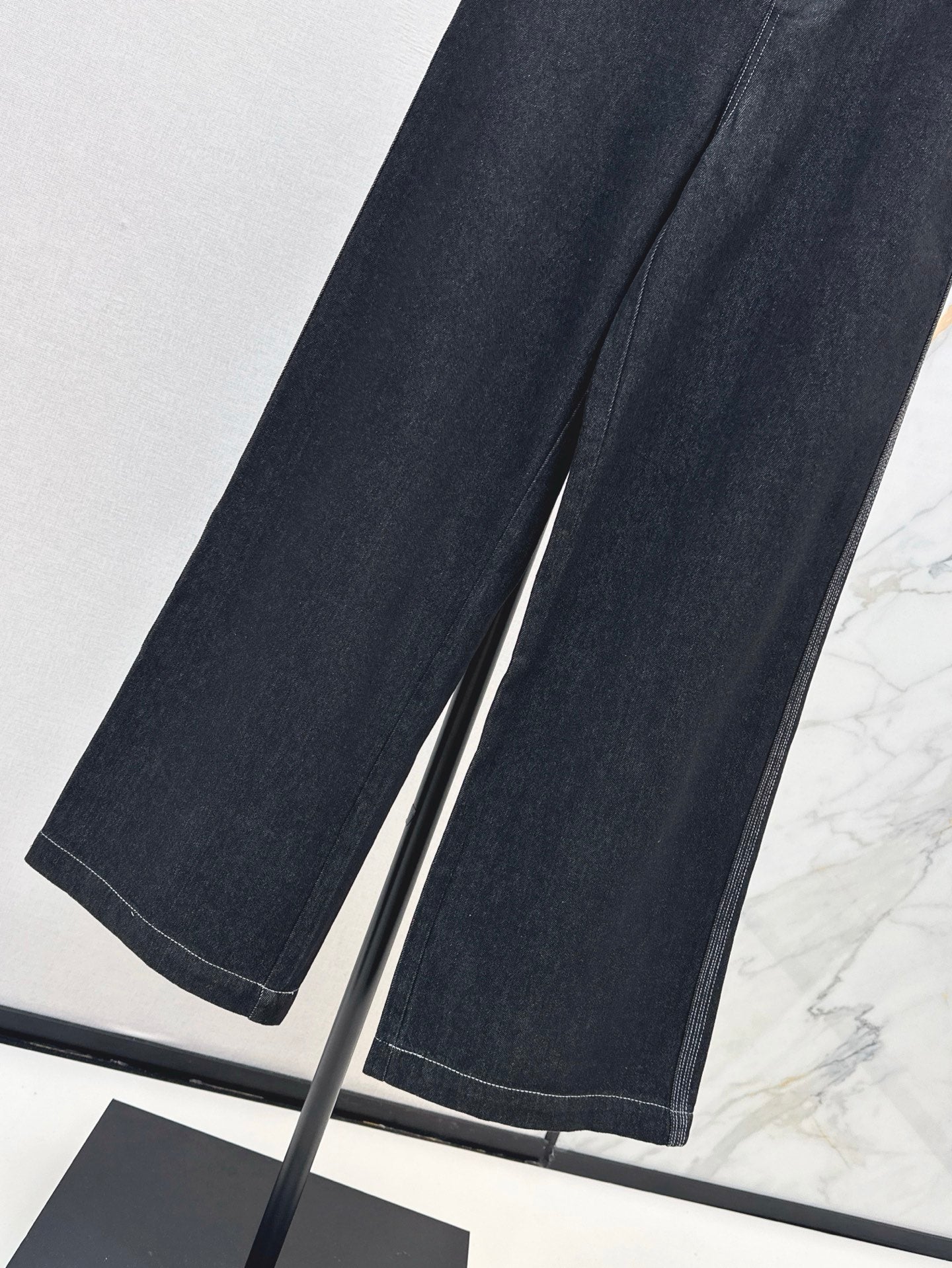 25ss embroidered jeans