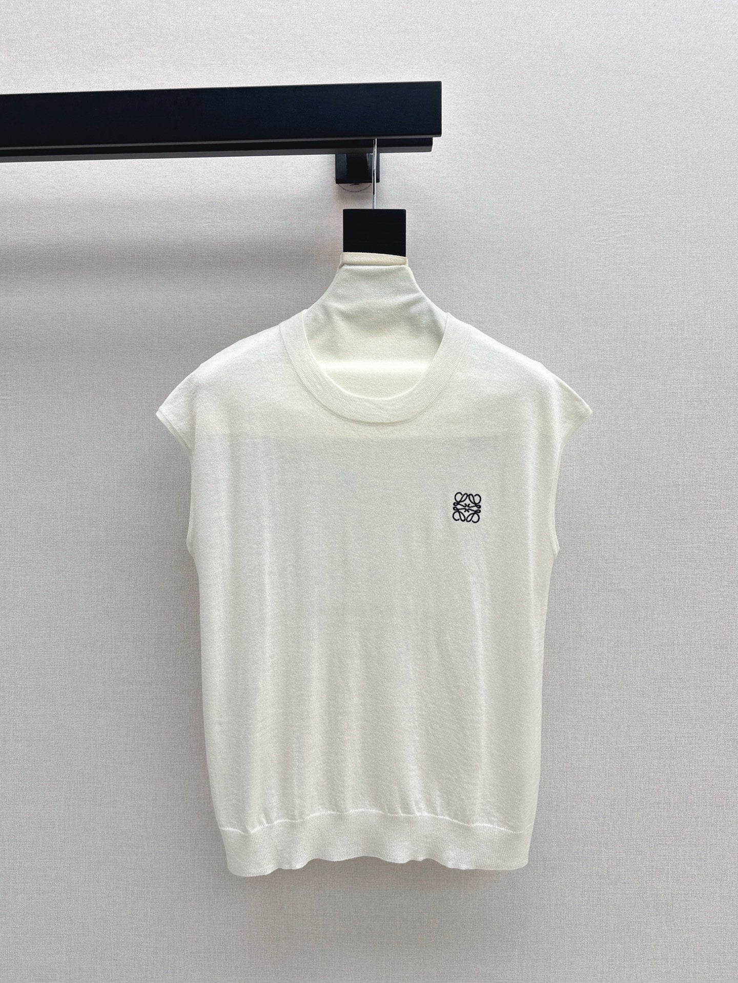 25ss knit sleeveless