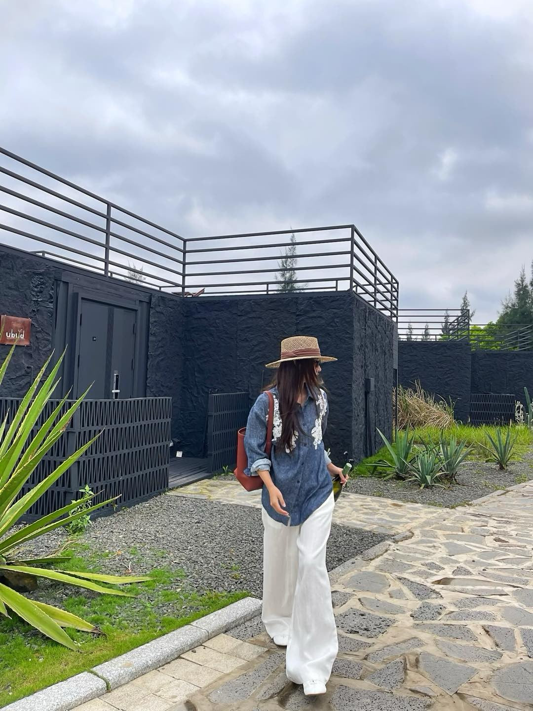 25ss linen embroidered shirt