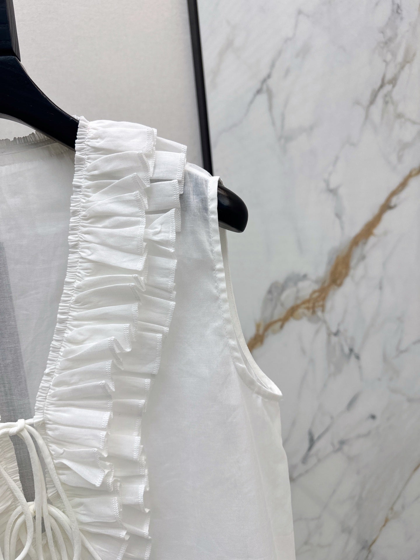 25ss linen ruffle vest