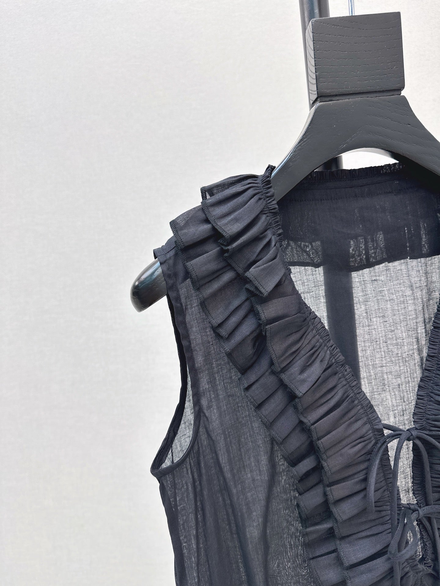 25ss linen ruffle vest