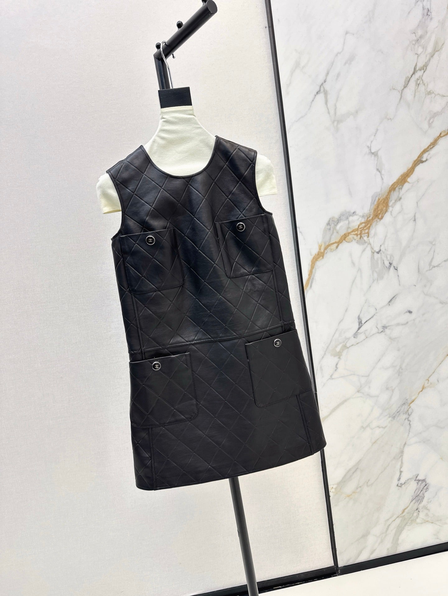 25ss genuine leather dress