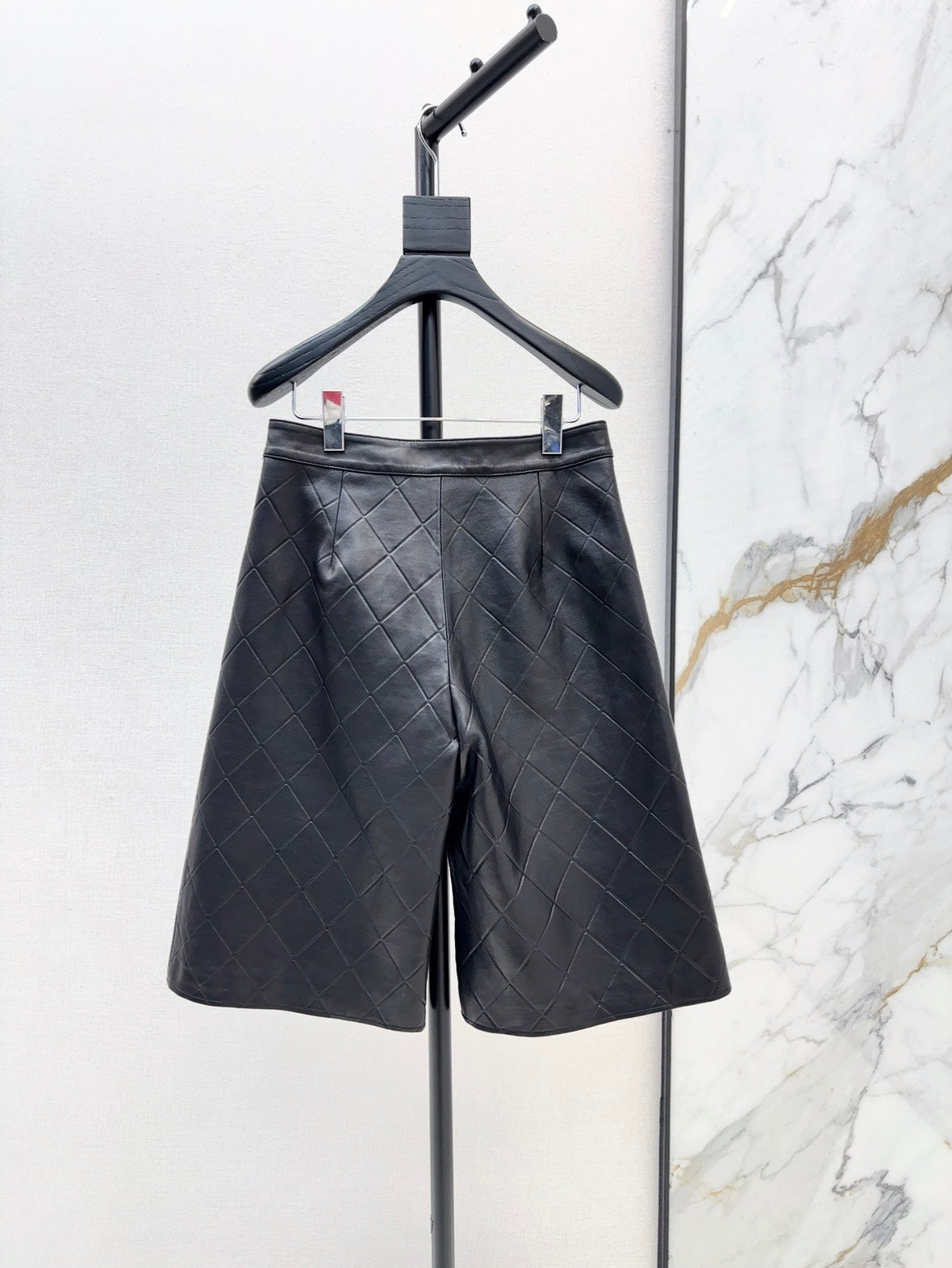 25ss genuine leather shorts