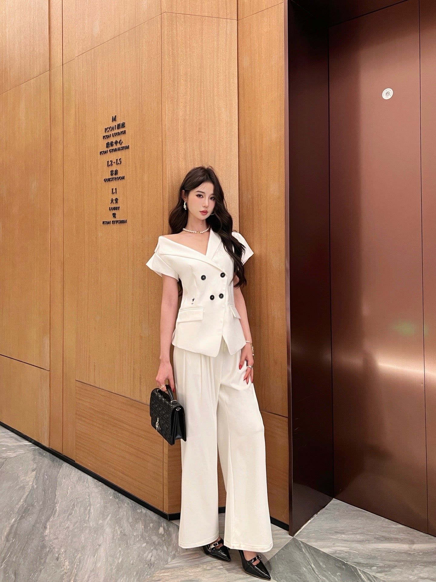 25ss slant collar vest