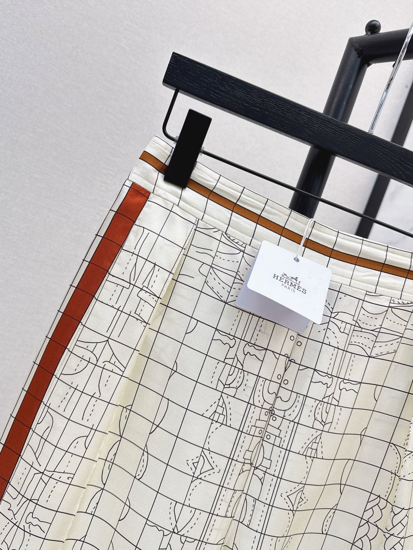 25ss Silk wide leg pants