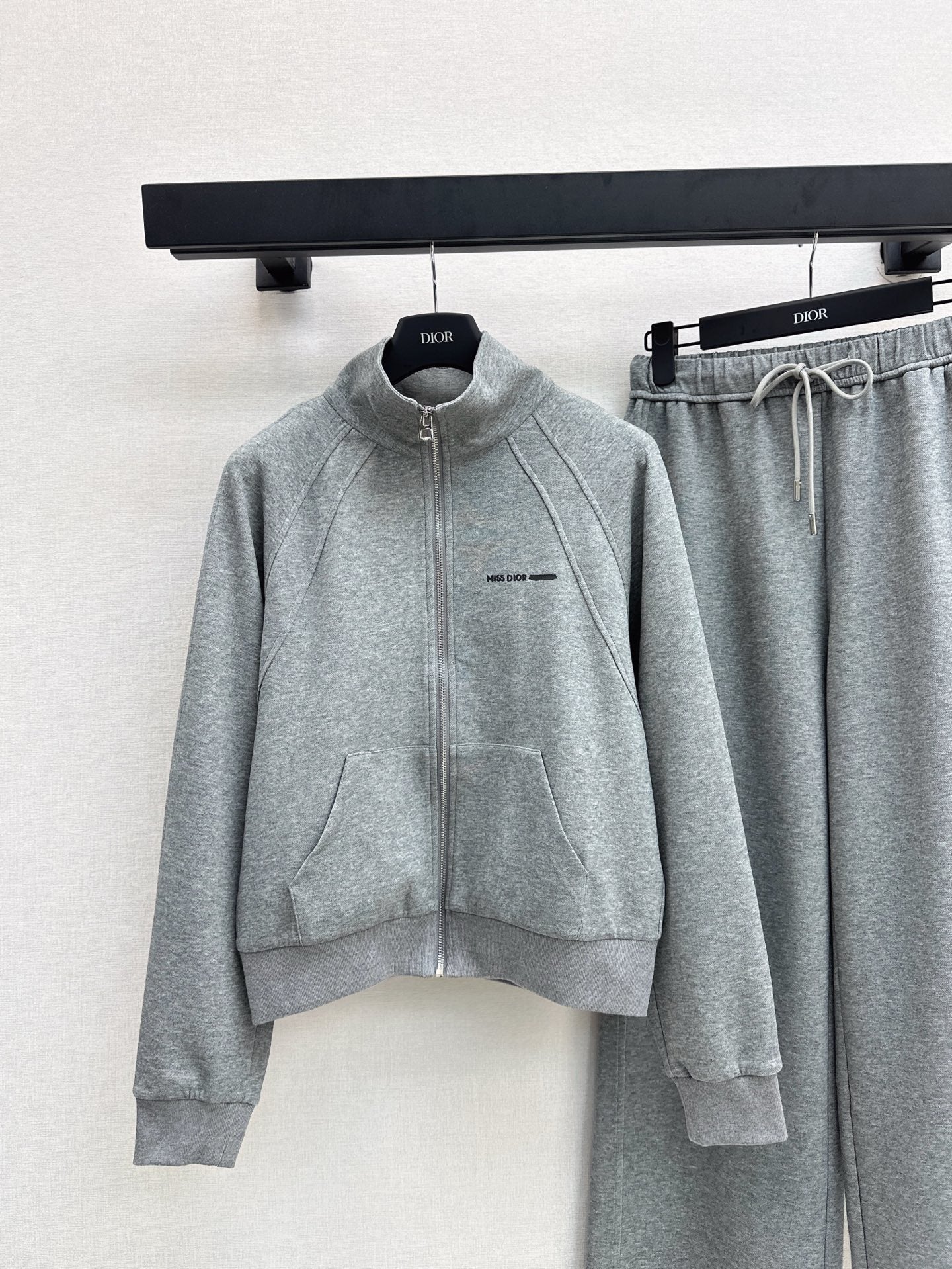 25ss tracksuit