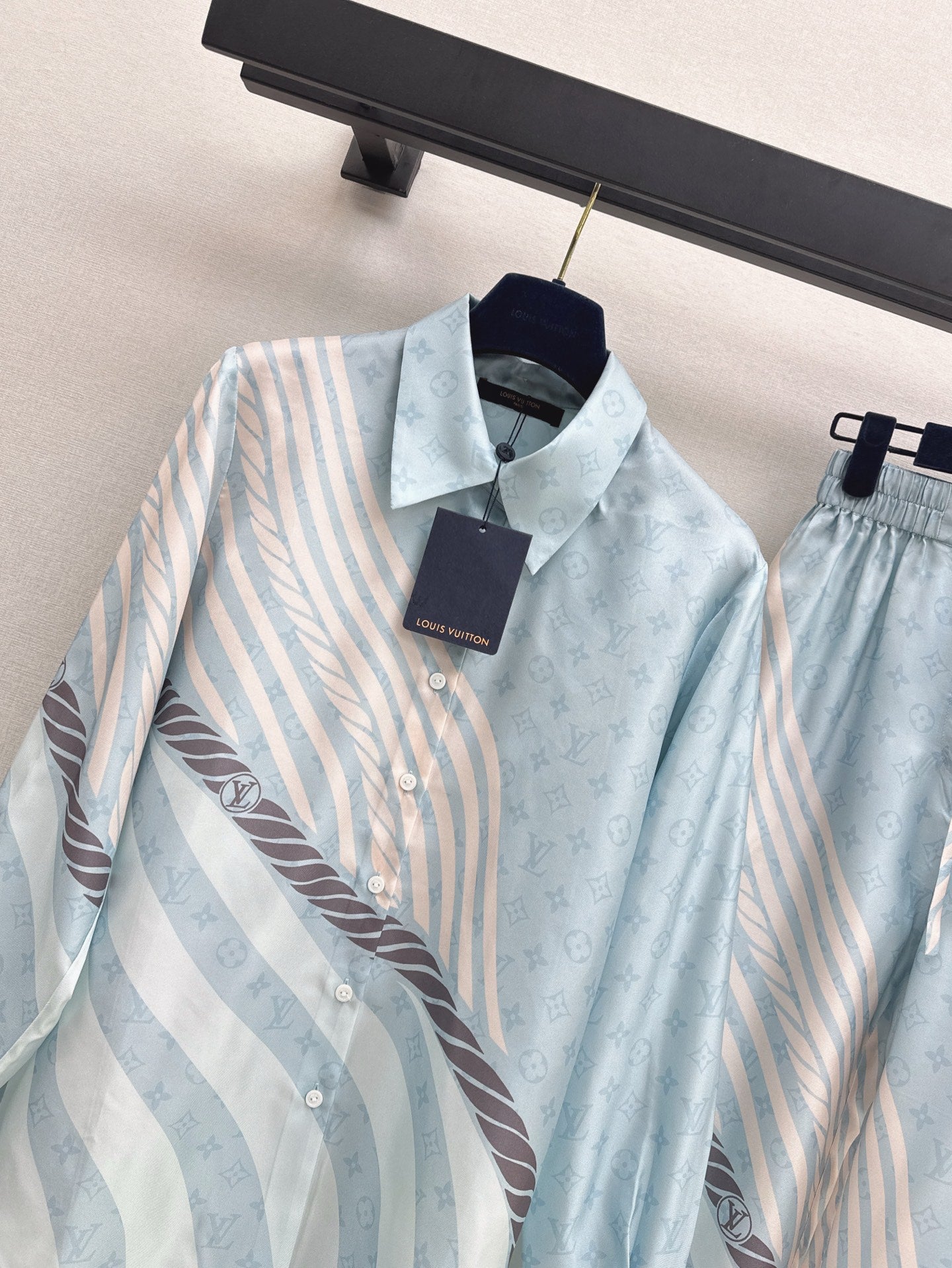 25ss silk shirt pants set