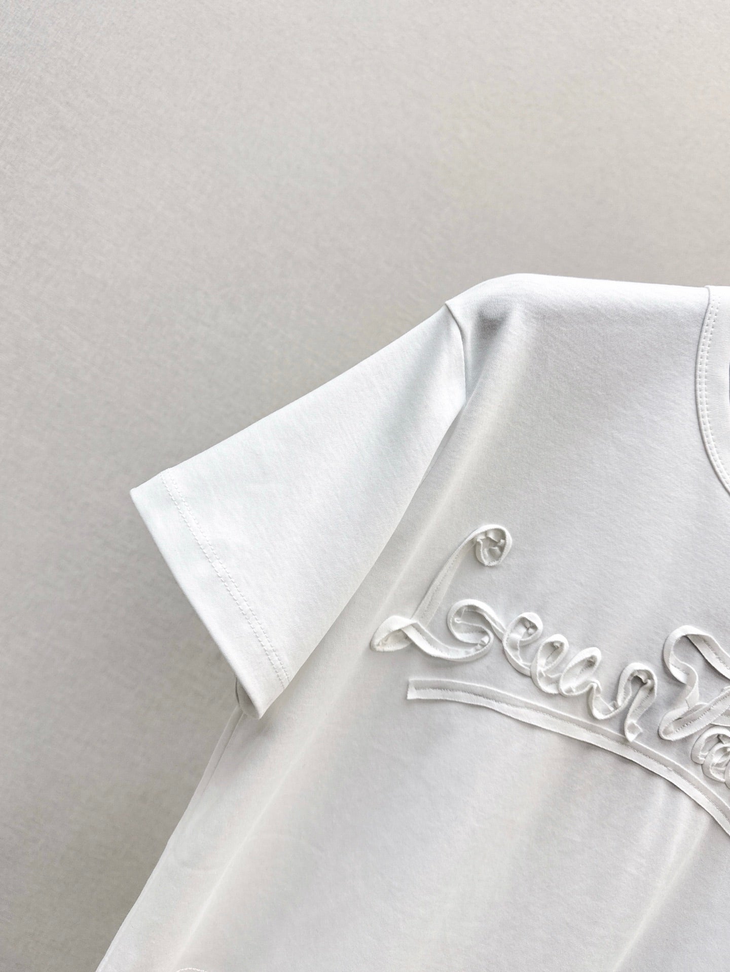 25ss embossed t-shirt