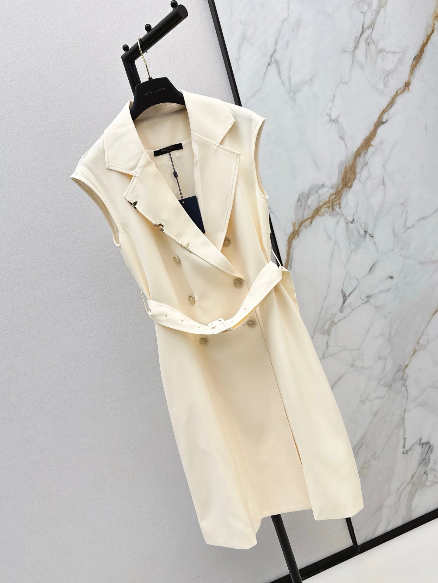 25ss sleeveless coat