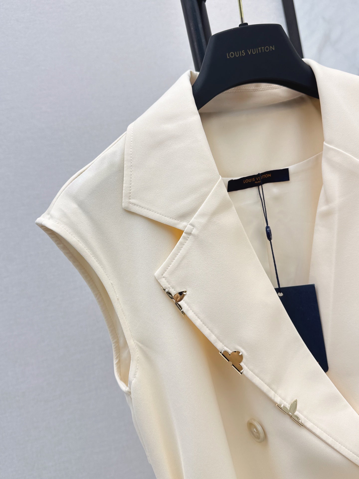 25ss sleeveless coat