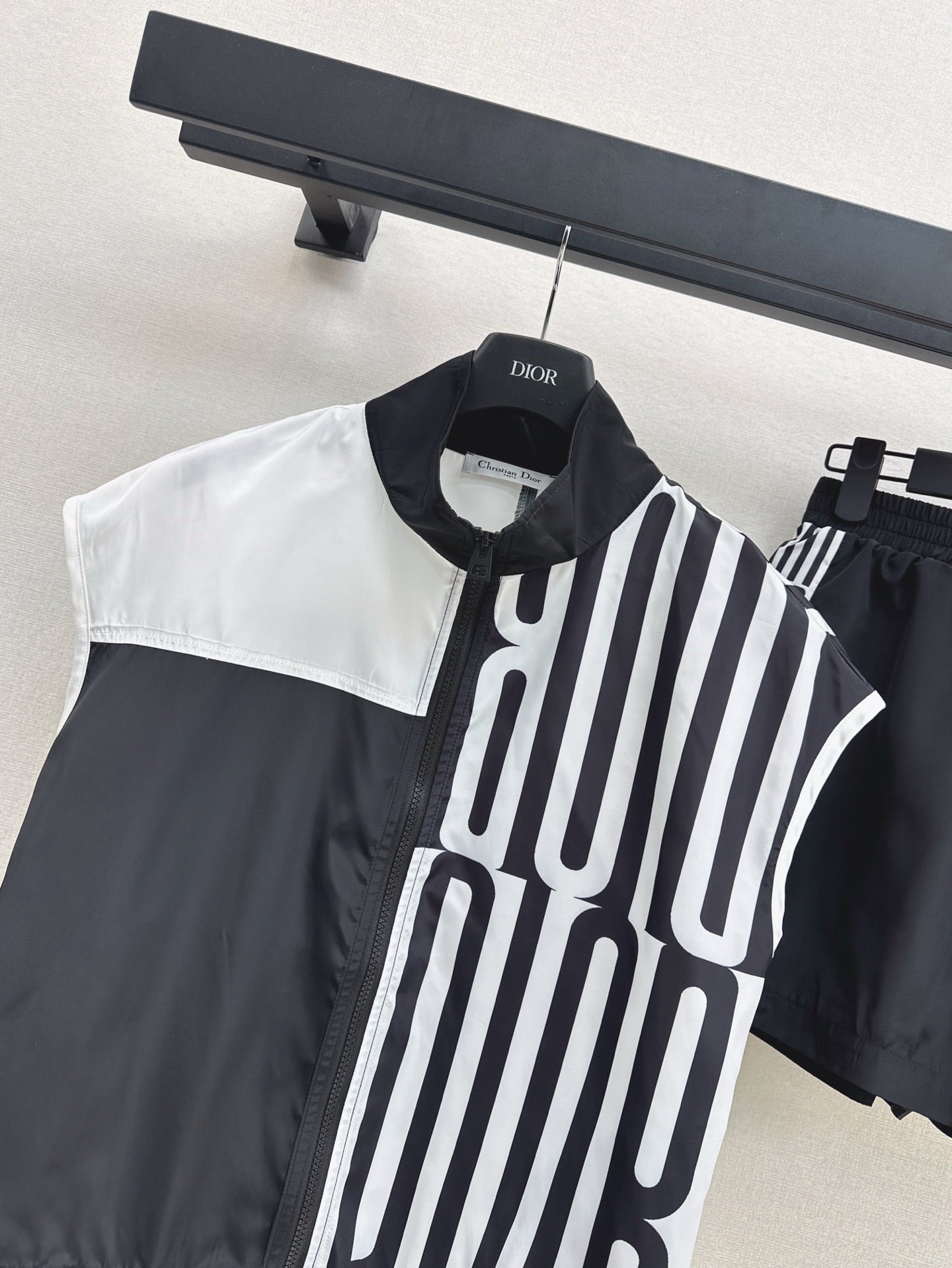 25ss miss sleeveless set