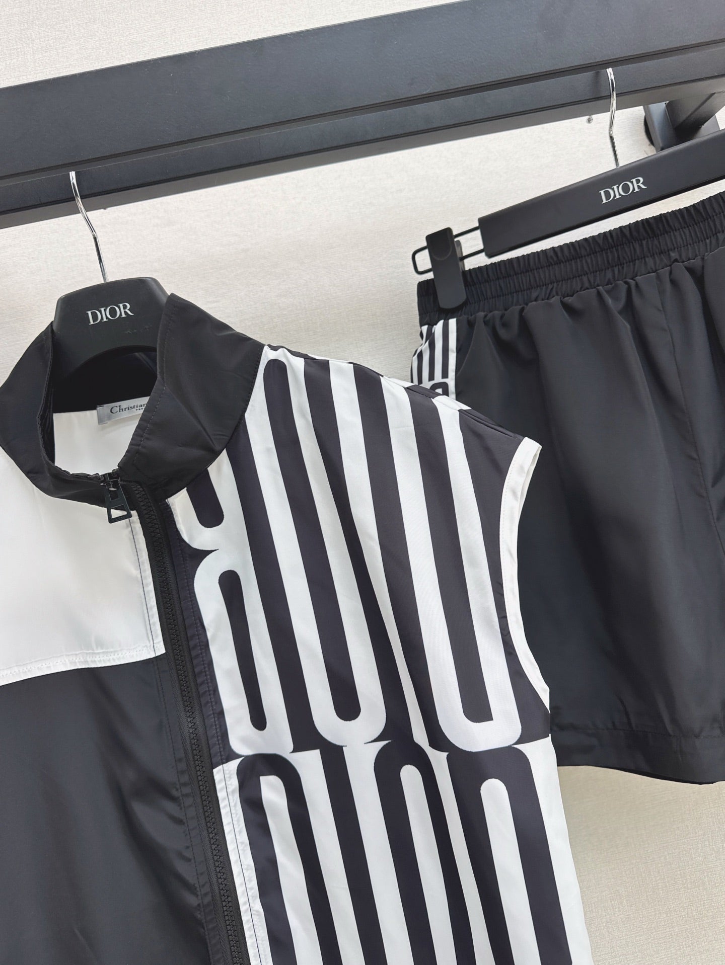 25ss miss sleeveless set