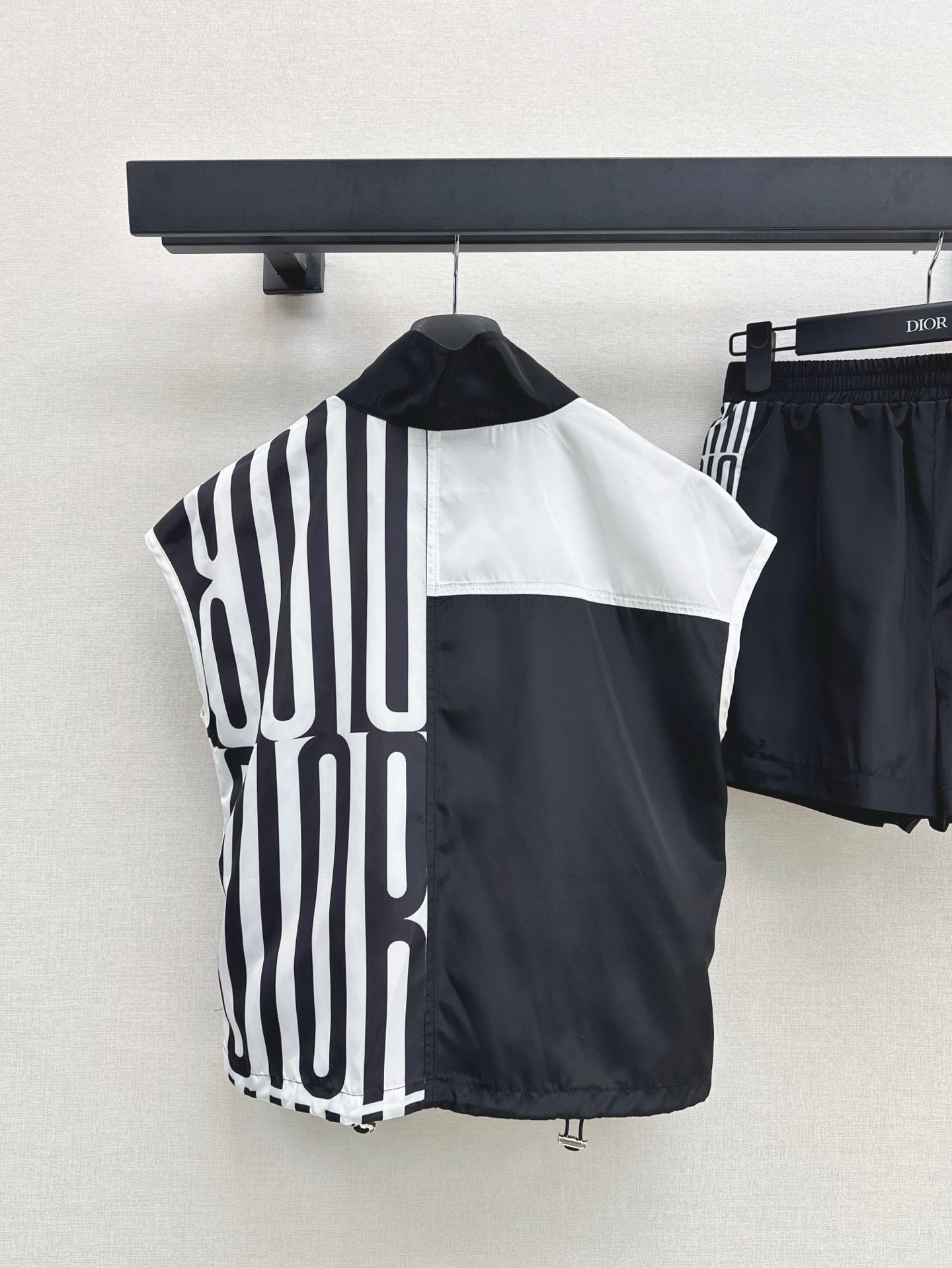 25ss miss sleeveless set