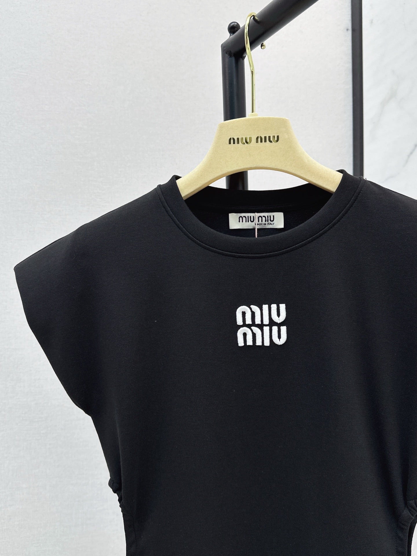 Mi 25ss sleeveless dress