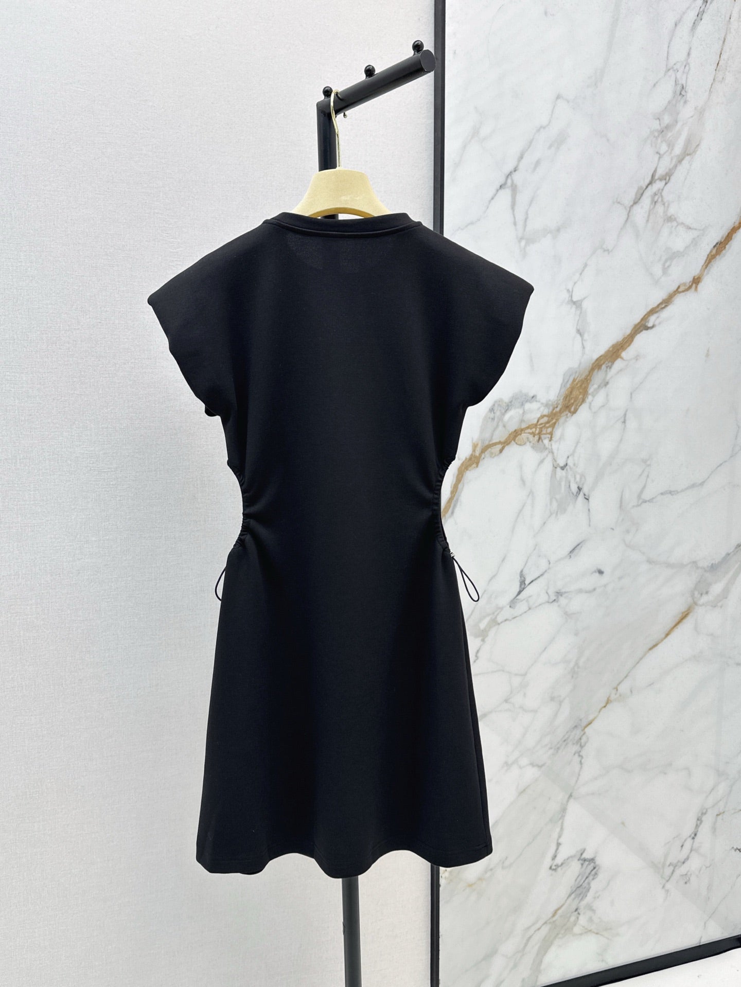 Mi 25ss sleeveless dress