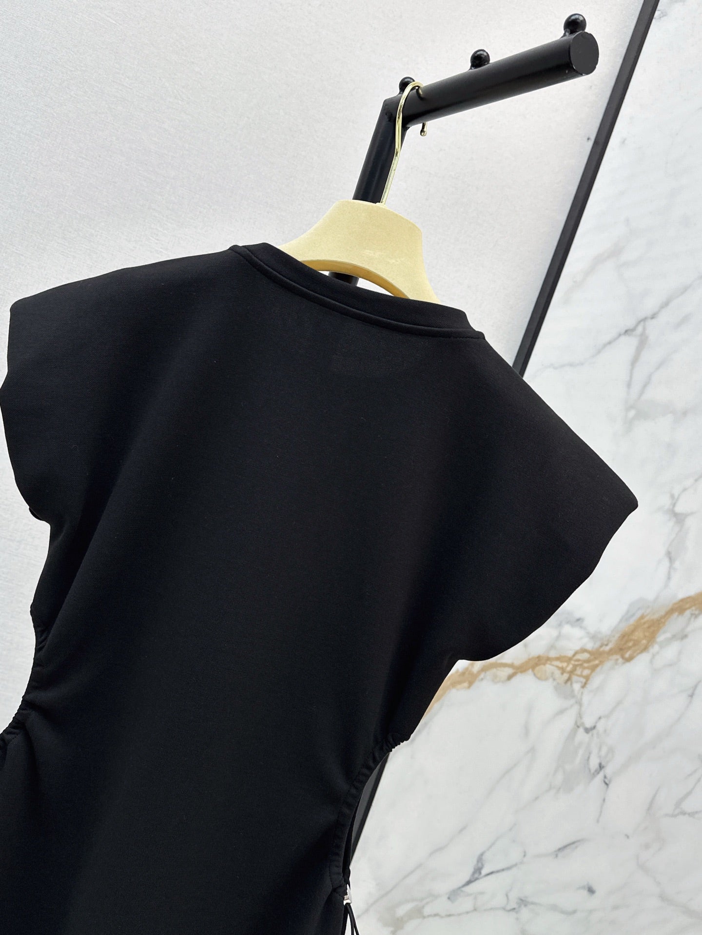 Mi 25ss sleeveless dress