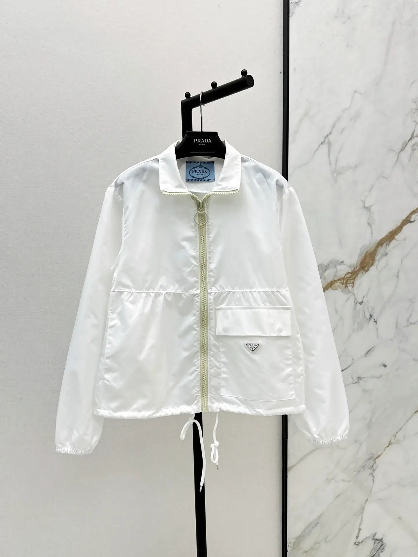 Minimalist Nylon Zippered Sun Protection Jacket