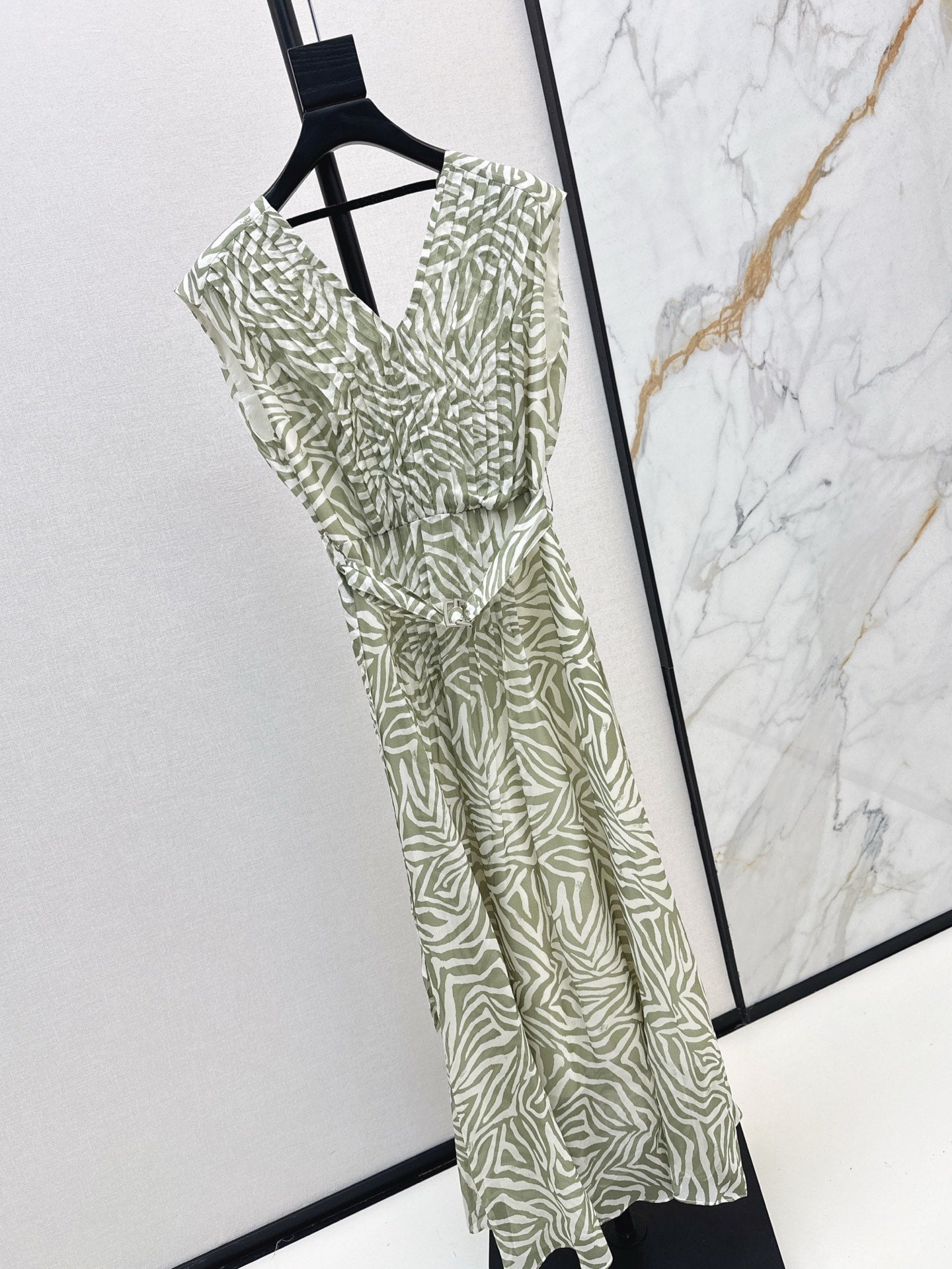 25ss Silk sleeveless dress